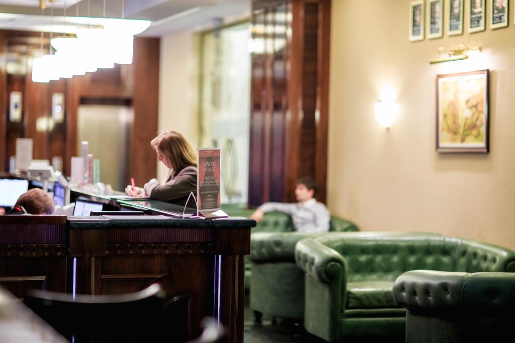 7 Days City Hotel Днепр Экстерьер фото