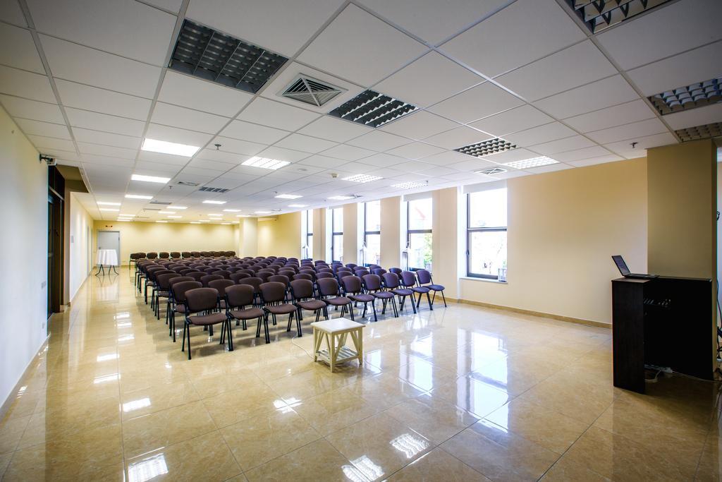 7 Days City Hotel Днепр Экстерьер фото